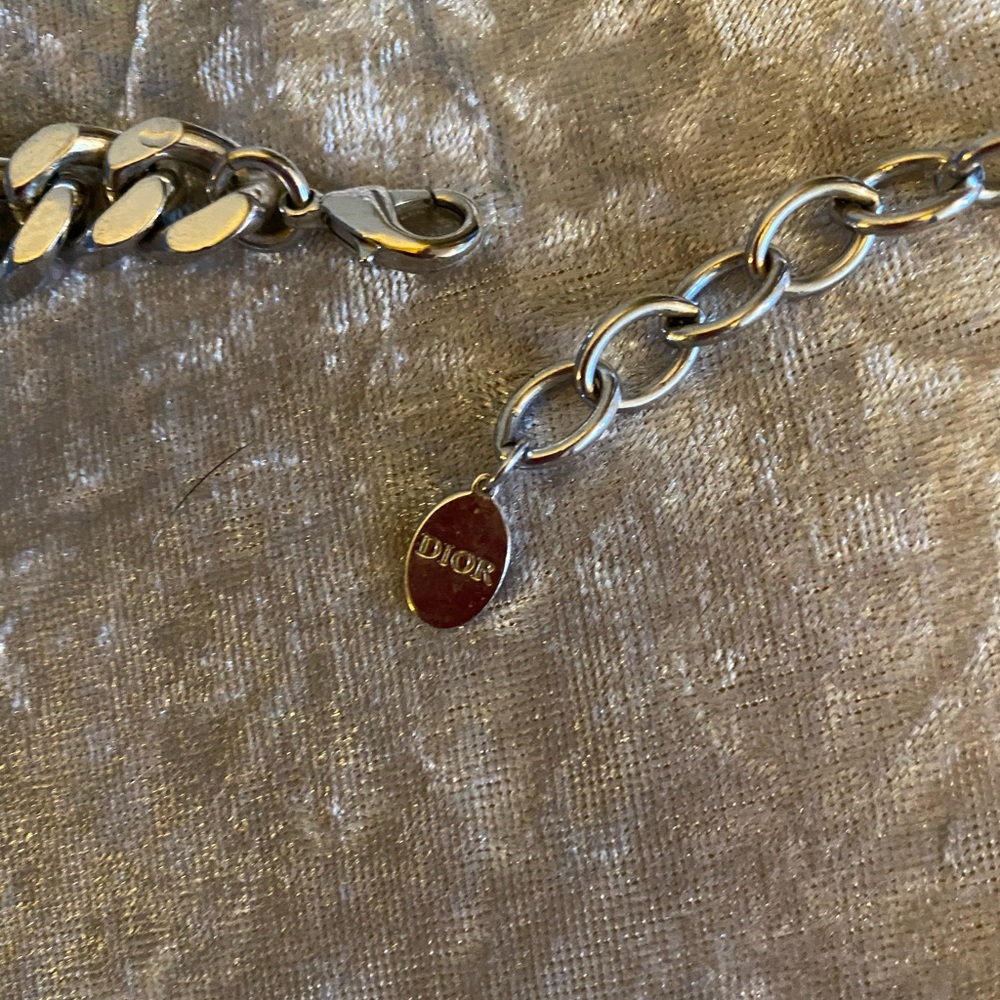 Dior X Sorayama 2019 necklace - Picture 2 of 4